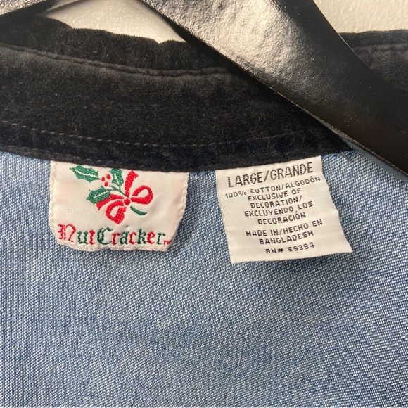 Nut Cracker Snowman Button Up Shirt Women’s Large Graphic Denim Long Sleeve VTG - Picture 6 of 16